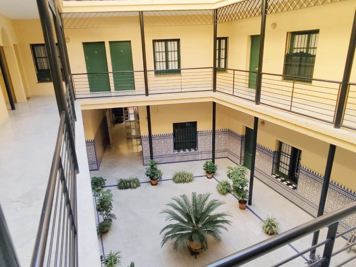 Homeyseville-Bright Apartment At Santa Cruz 4 Pax, Parking Optional Luaran gambar